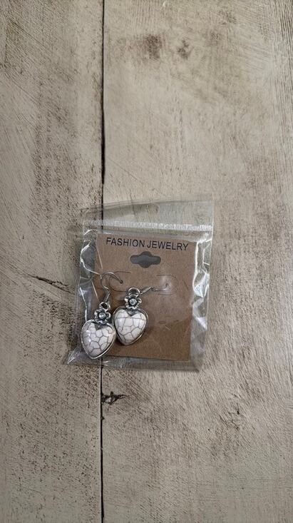 Unbranded Jewelry - Heart-Shaped Fashion Jewelry Earrings with Marbled Pattern Accent